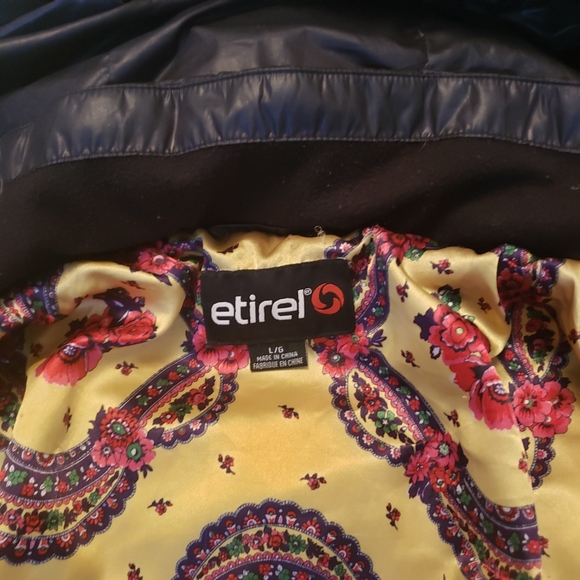 EUC Vintage Parka Black winter puffer jacket - Picture 2 of 7